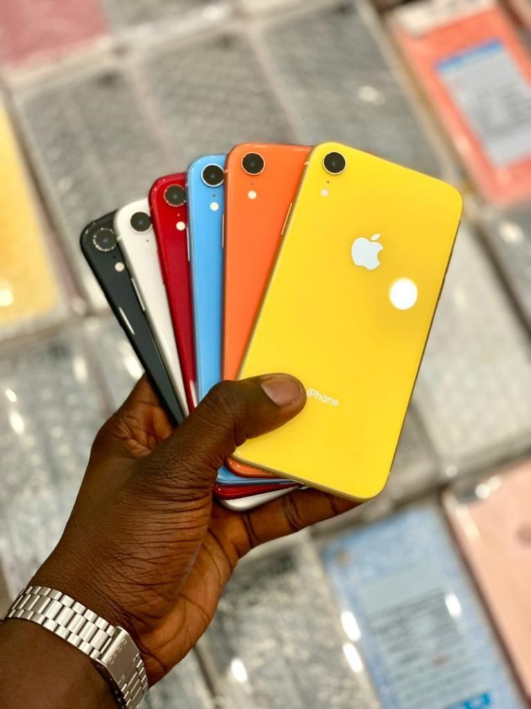 iPhone XR 11simple 7simple et 12pro