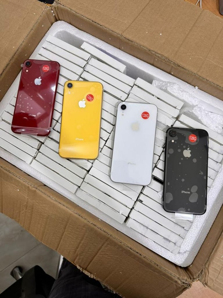 New arrivage tous les modèles d’iPhone sont disponible authentique et sont vendus sur Facture&Garantie possibilité de livraison partout au Sénégal