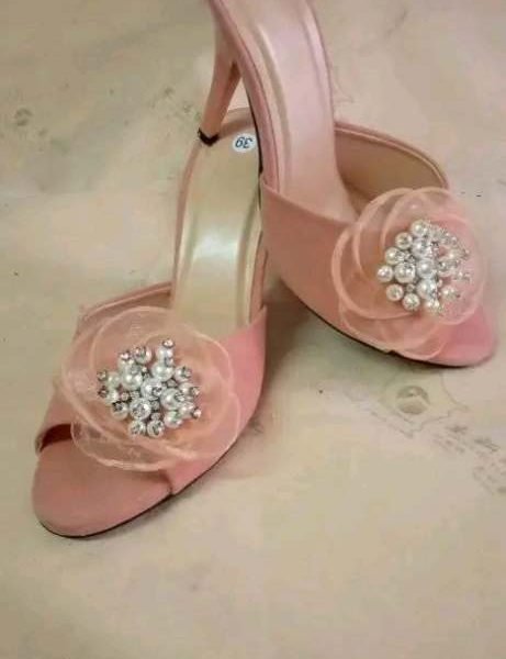 Chaussures locales